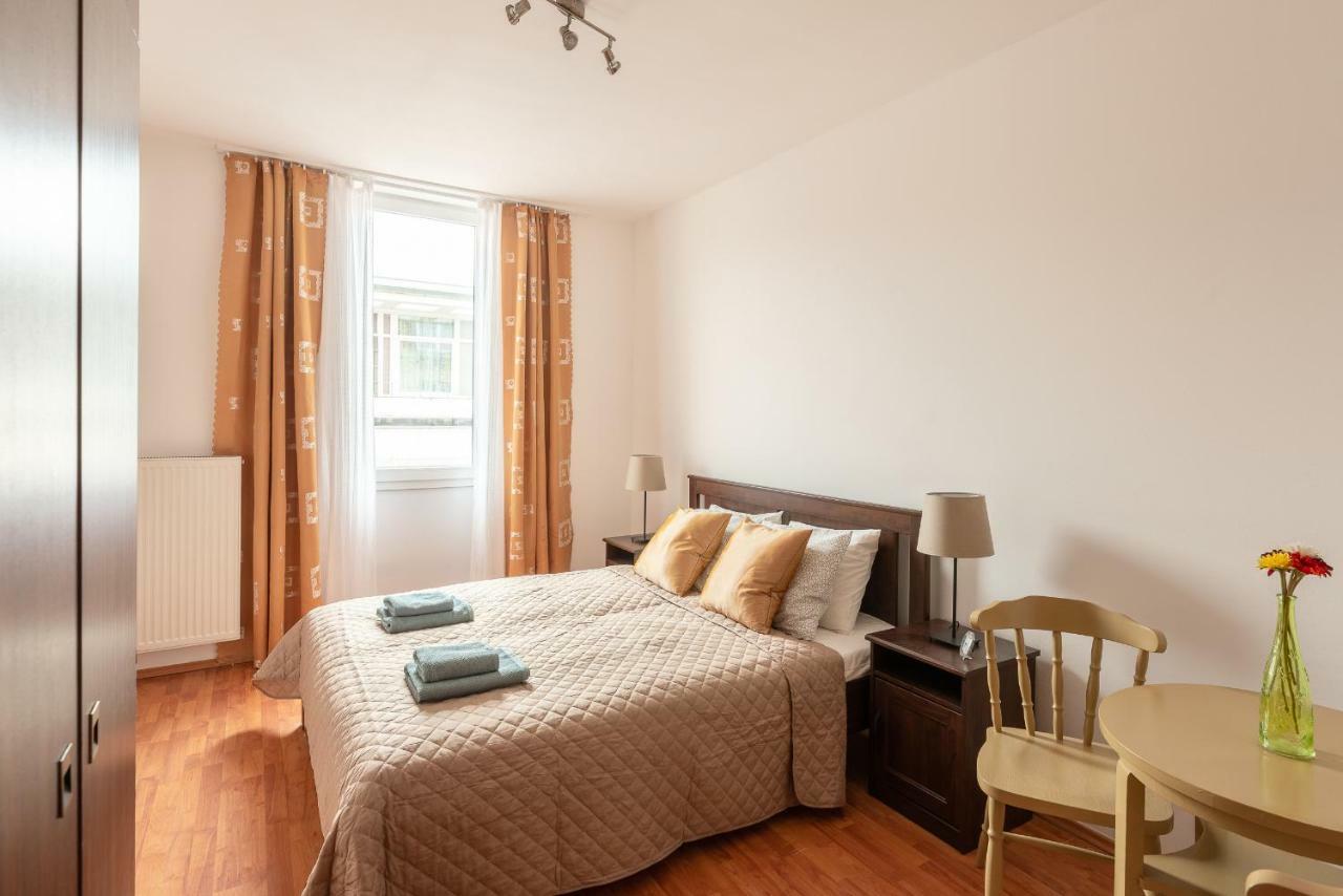 Rakoczi Apartment Budapest